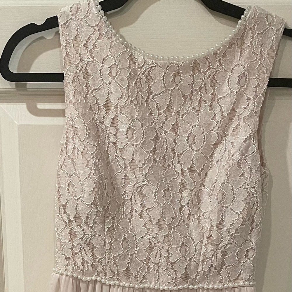 Speechless ‘Mabel’ Lace Sleeveless Gown in Blush